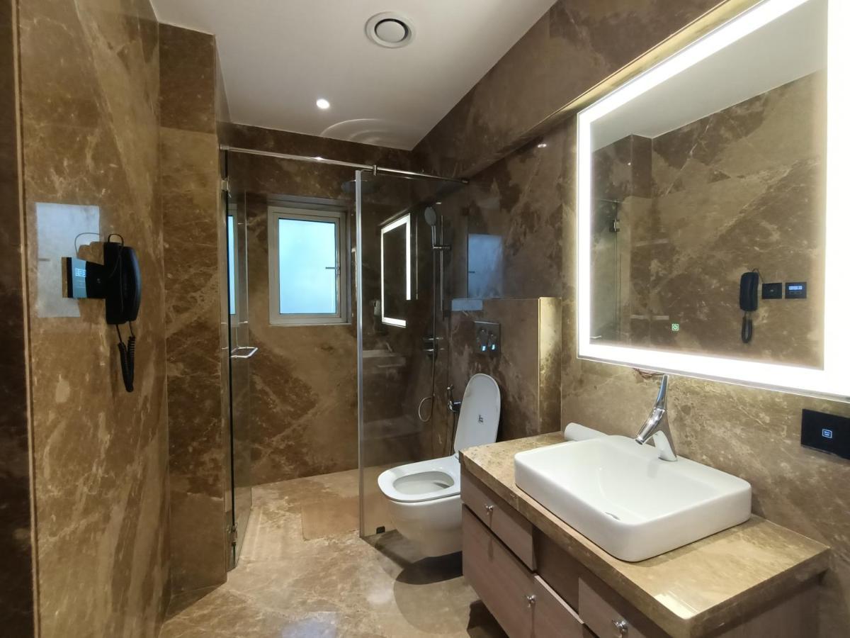 Hotel Highway Inn Andheri East Мумбаи Экстерьер фото